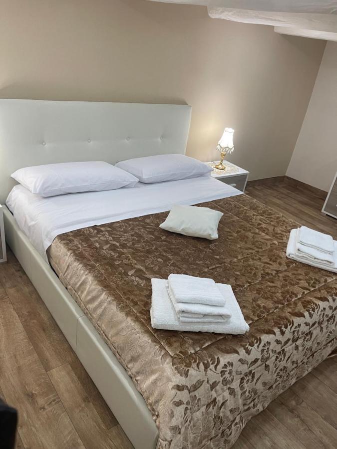 那不勒斯E&G House别墅 外观 照片